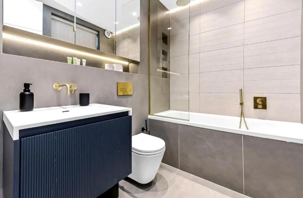 Outstanding 4 Bedroom Apartment London
